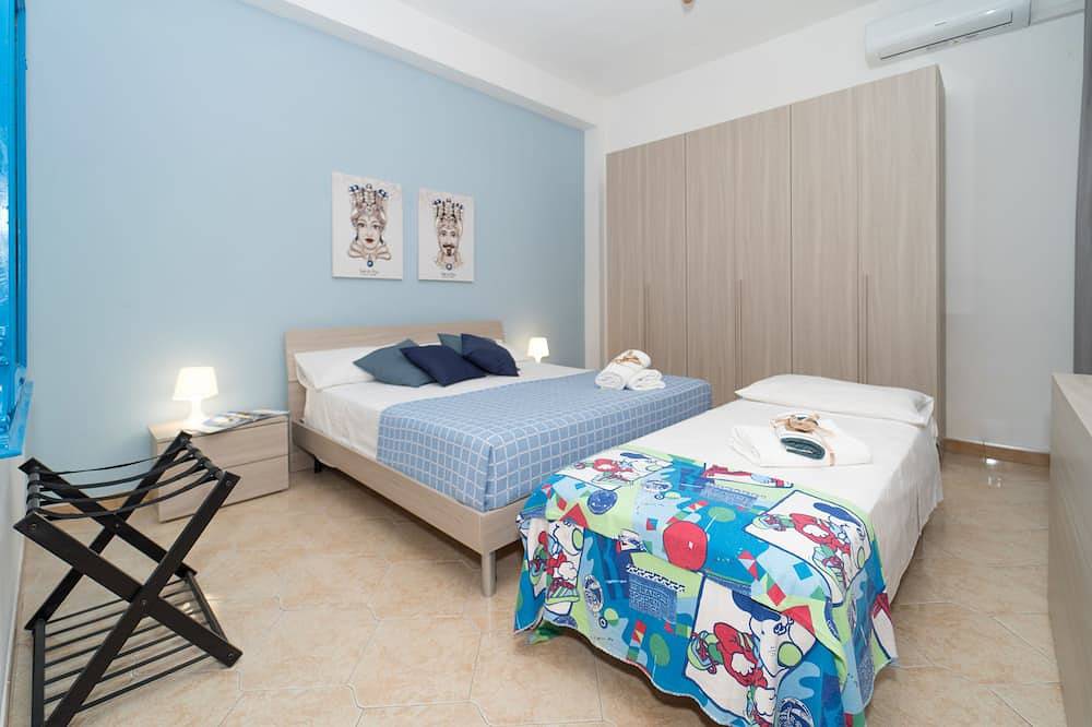 Appartamento intero, Casa Lina 3 camere terrazzo attrezzato con barbecue 10 min da spiagge e Siracusa in Canicattini Bagni, Siracusa e dintorni