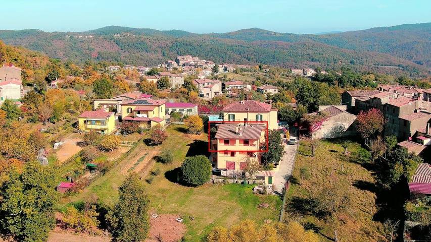 Appartamento intero, Appartamento 'Casa Fausto' con vista sulle montagne, terrazza privata e giardino privato in Roccastrada, Provincia di Grosseto