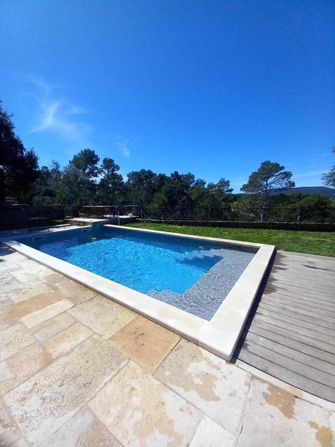 Chalet para 6 personas, con vistas además de piscina y jardín - 1