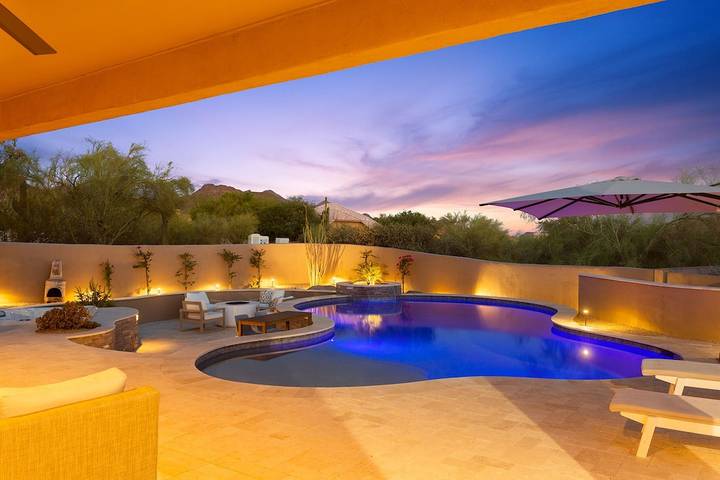 Vacation rental for 8 people, with yard and hot tub in North Scottsdale