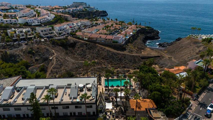 Apartamento de vacaciones para 4 personas, con piscina además de jardín y vistas - 1