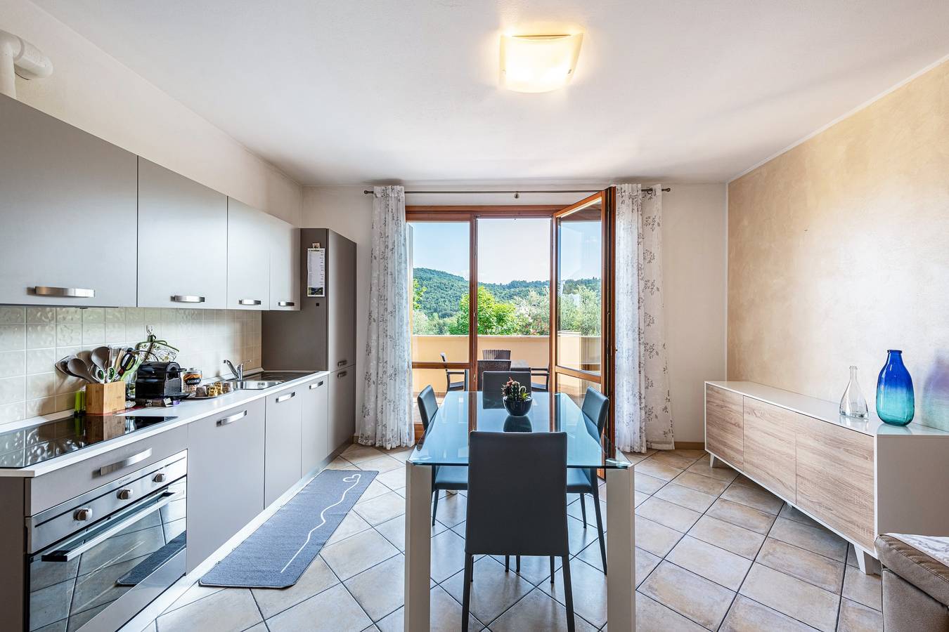 Ganze Wohnung, Kastel’s house: a clever holiday on the Garda in Roè Volciano, Gardasee-Berge