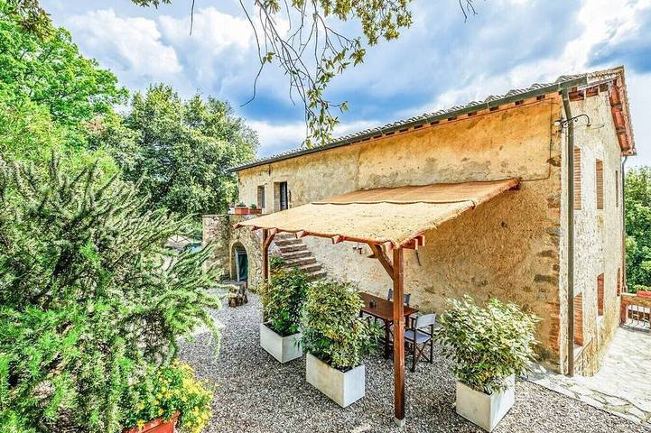 Bauernhof für 5 Personen, mit Garten und Pool