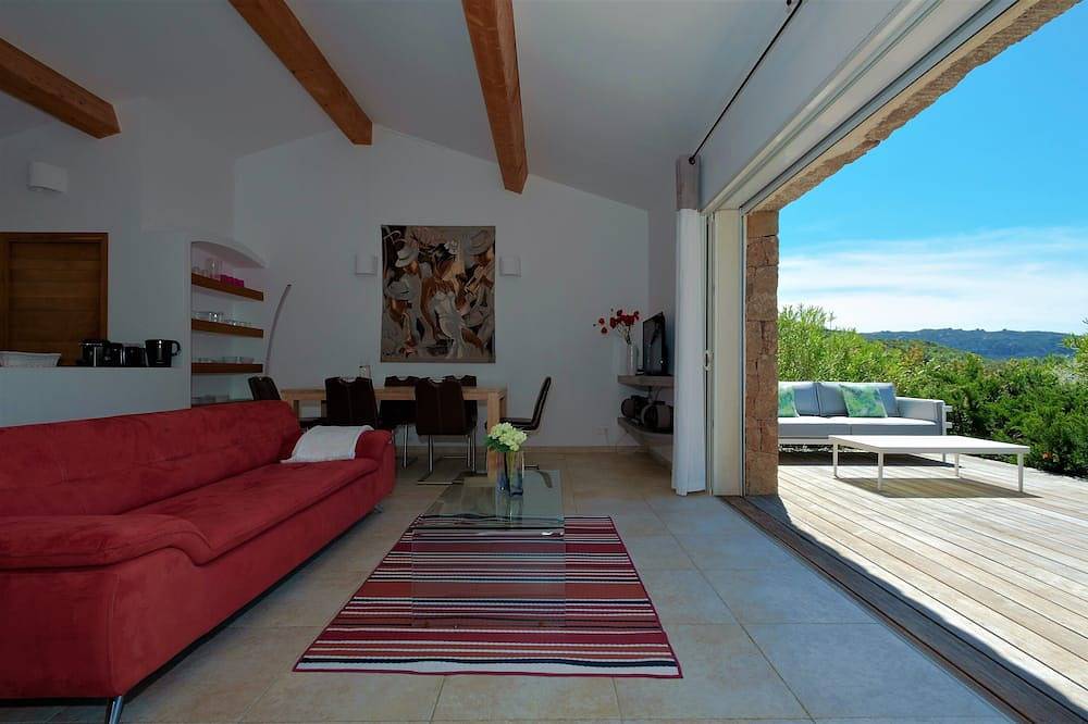 Villa Avec Piscine Privative Sécurisée au Coeur du Maquis in Figari, Sartène und Umgebung