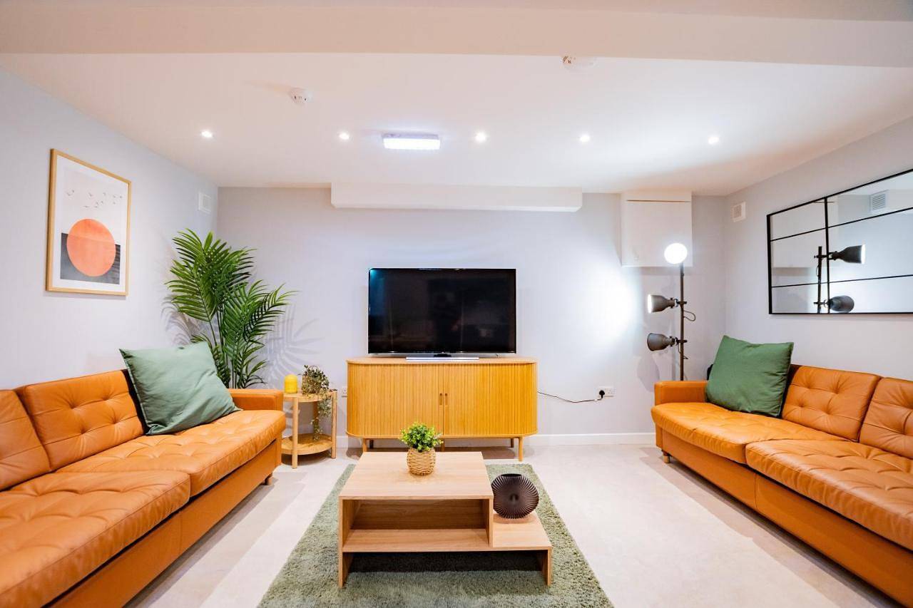 The Large Group House in Dublin, Sleeps 16 in Dublin, Comté de Dublin