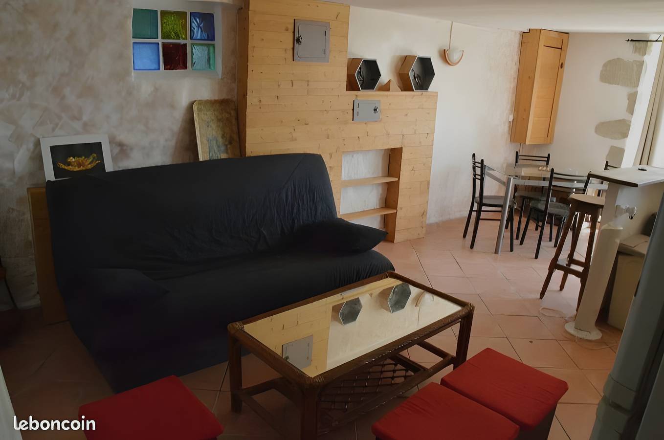 Apartamento entero, Apartamento 'De Charme En Ardèche' con jardín privado y Wi-Fi in Aubenas, Ardèche