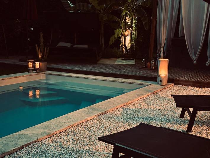 Chambre d’hôte pour 2 personnes, avec Jacuzzi et Terrasse ainsi que Jardin et Piscine à Seurre