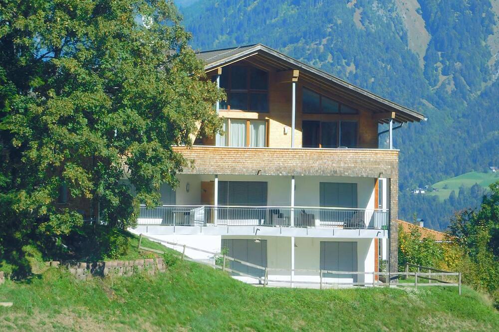 Apartamento entero, Apartamento vacacional con zona ajardinada in Rätikon mountain range, Bürserberg