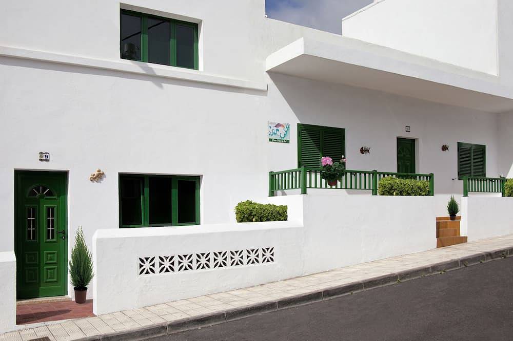 Apartamento entero, Apartamento Con Terracita Y Barbacoa  A Pocos Metros Del Mar in Tamaduste, Valverde