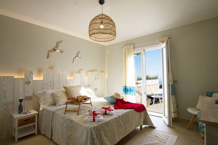 Levante - Wunderschöne Villa mit Pool und Panoramablick auf die Bucht von Foxi Manna in Foxi Manna, Tertenia