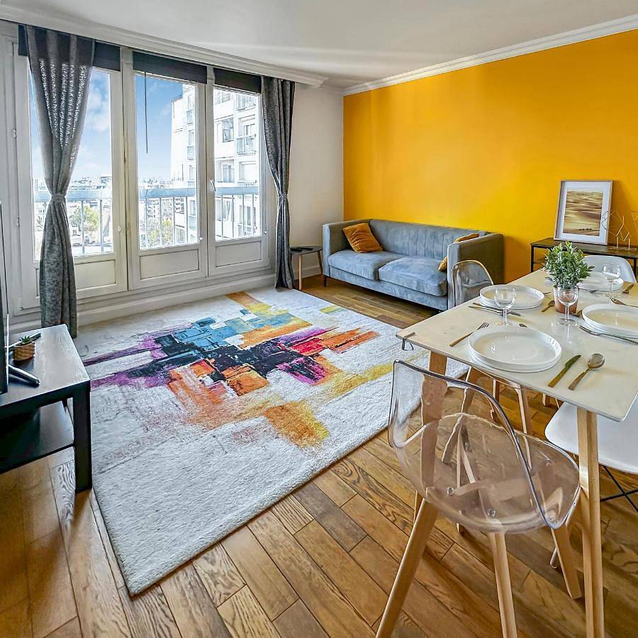 Appartement entier, Balcon, Fibre rapide & Parking in Neuilly-sur-Marne, Seine-Saint-Denis