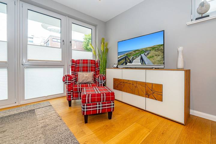 Ganze Wohnung, Ferienwohnung für bis zu 4 Personen mit Terrasse und Sauna. in Westerland, Sylt (Gemeinde)