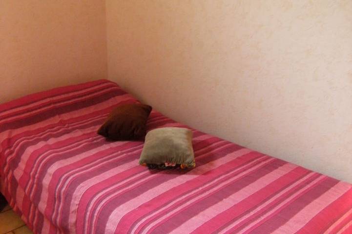 Gîte pour 4 personnes, avec piscine ainsi que jardin et terrasse à Gap - 3