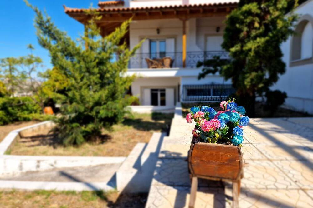 Luxusvilla mit fantastischem Meerblick, nahe Flughafen in Porto Rafti, Markopoulo-Mesogaia
