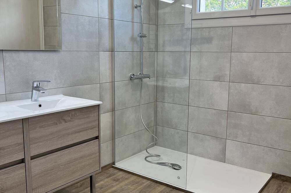 Villa Christine with pool and jacuzzi - 8 pers. in Tresques, Nimes und Umgebung