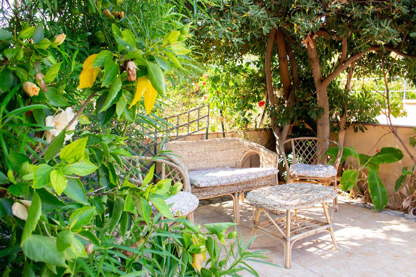 Pet-Friendly Villa 'Celeste' with Sea View, Garden & A/C in Campofelice di Roccella, Palermo Province