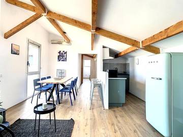 Gîte pour 6 personnes, avec vue dans Theatre De La Licorne