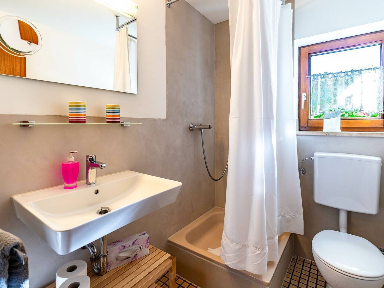 Ganze Ferienwohnung, Haus Bollwein Whg. 5 in Jauchen, Oberstdorf