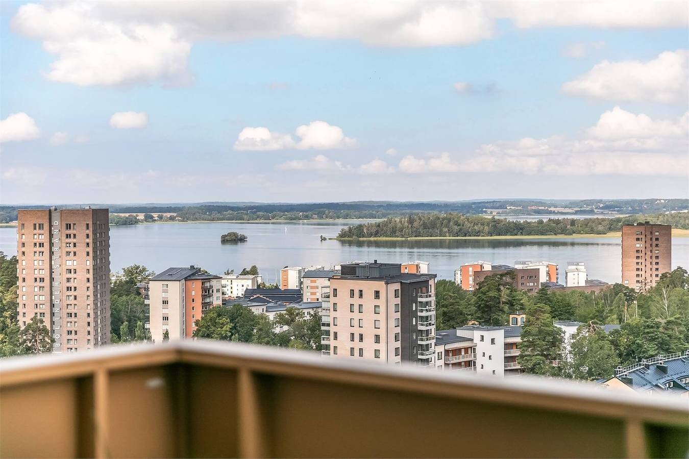Ganze Wohnung, Mini-Penthouse mit Seeblick und wunderschönem Sonnenuntergang in Stockholm und Umgebung