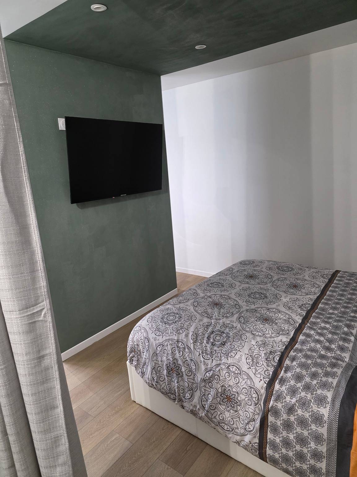Entire studio, Studio Apartment “Chez Marie” in Bort-les-Orgues – Ideal for 2 Guests in Bort-les-Orgues, Ussel region