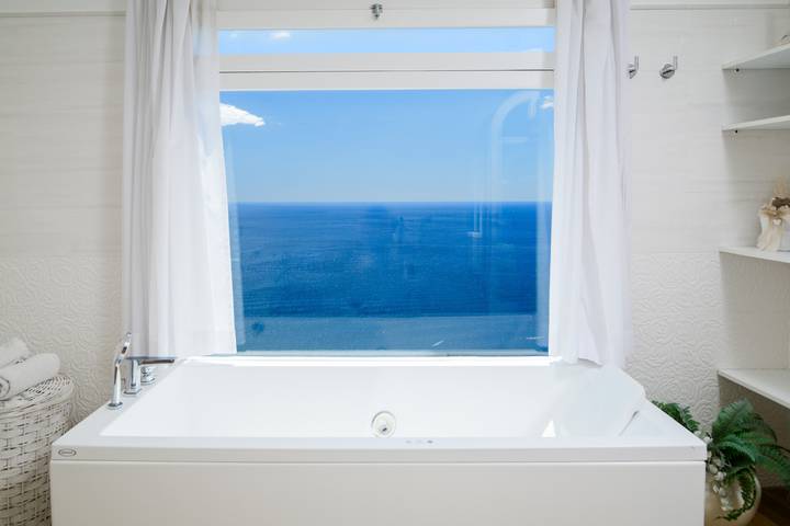 Villa per 6 persone, con terrazza e idromassaggio a Praiano