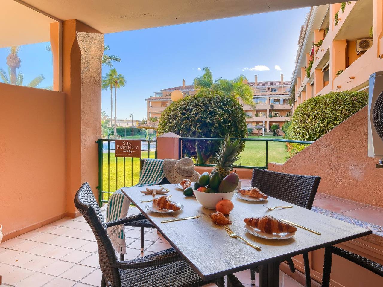 Entire holiday apartment, Siesta Beach 1, beach, parking Cala de Mijas in La Cala de Mijas, Mijas
