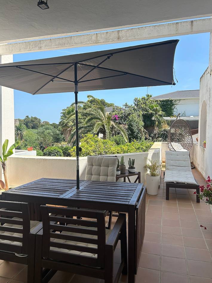 Entire apartment, Duplex 'Sotogrande' with Shared Pool, Terrace and Wi-Fi in San Roque, Cádiz Province
