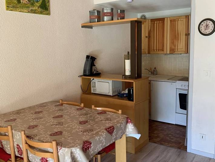 Gîte pour 6 personnes, avec balcon à Enchastrayes - 4