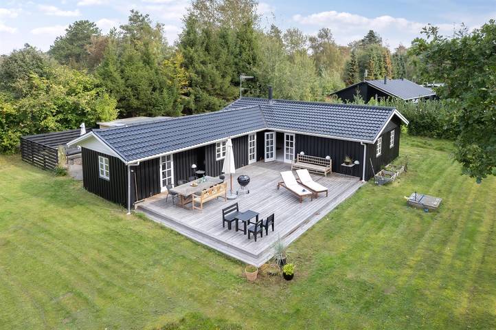 Ferienhaus für 6 Personen, mit Terrasse und Garten in Højby