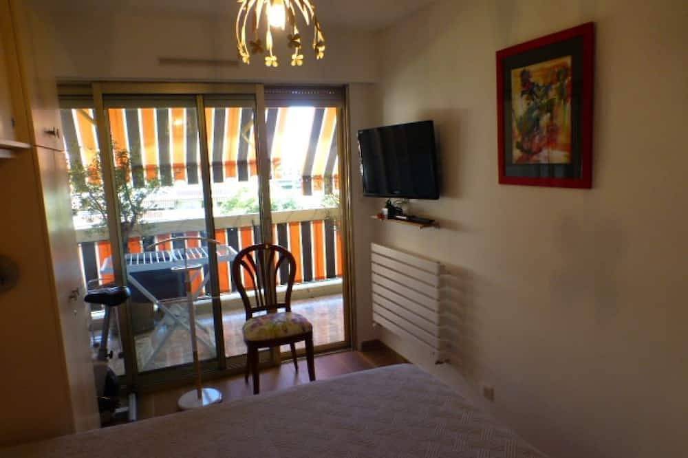 Ganze Wohnung, Appt T2 Gulf Juan Estivaliere Das 3 * Tourismus Terrasse 15 m2 Parkplatz in Golfe-Juan, Vallauris