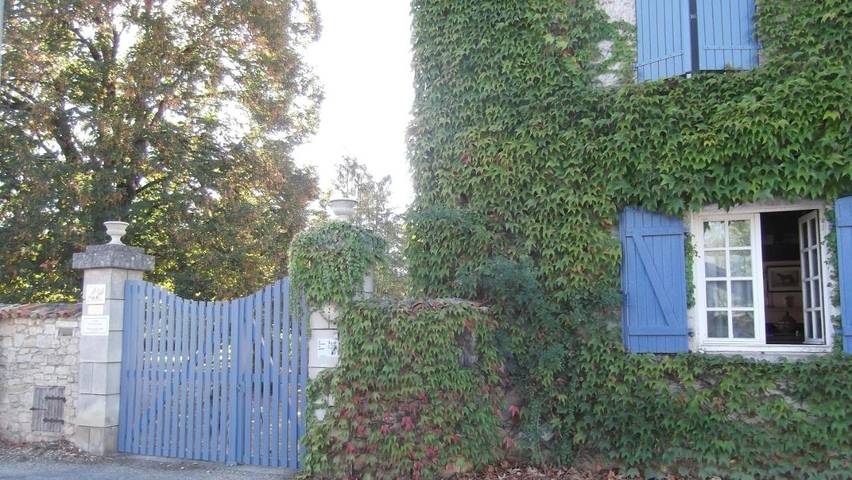 Chambre d’hôte pour 3 personnes, avec vue et jardin à Vouthon