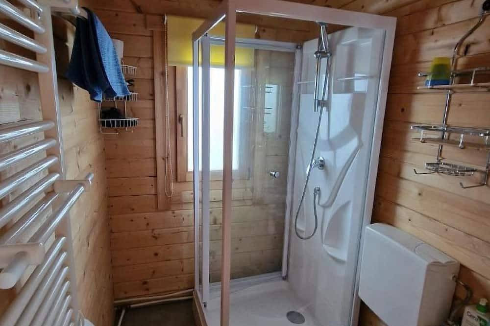 Chalet/ Blockhaus auf Camping in Oberwil im Simmental, Berner Oberland