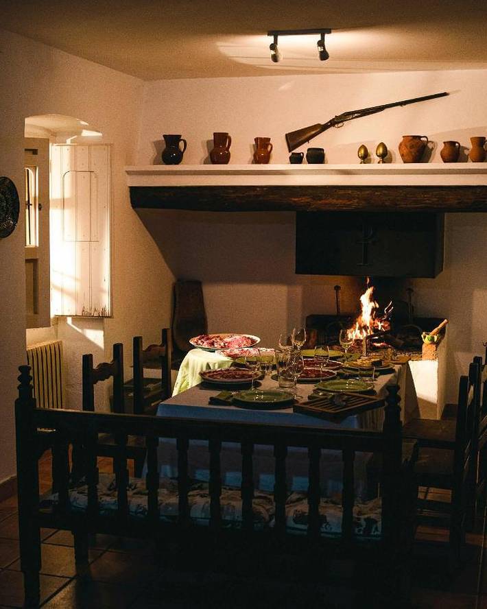 Casa rural con piscina para 15 personas, con jardín además de vistas y piscina, Se admiten mascotas en Provincia de Cáceres - 4