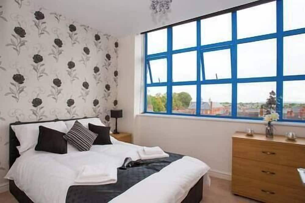Entire apartment, Comfortable Swindon 1 bedroom Town Centre Apartment, Free Parking in Swindon, North Wessex Downs