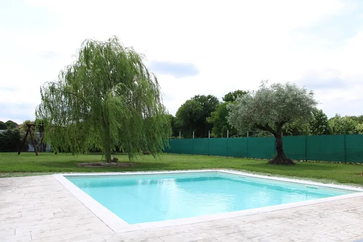 Apartamento de vacaciones para 3 personas, con sauna y vistas además de jardín y piscina, Se admiten mascotas - 1