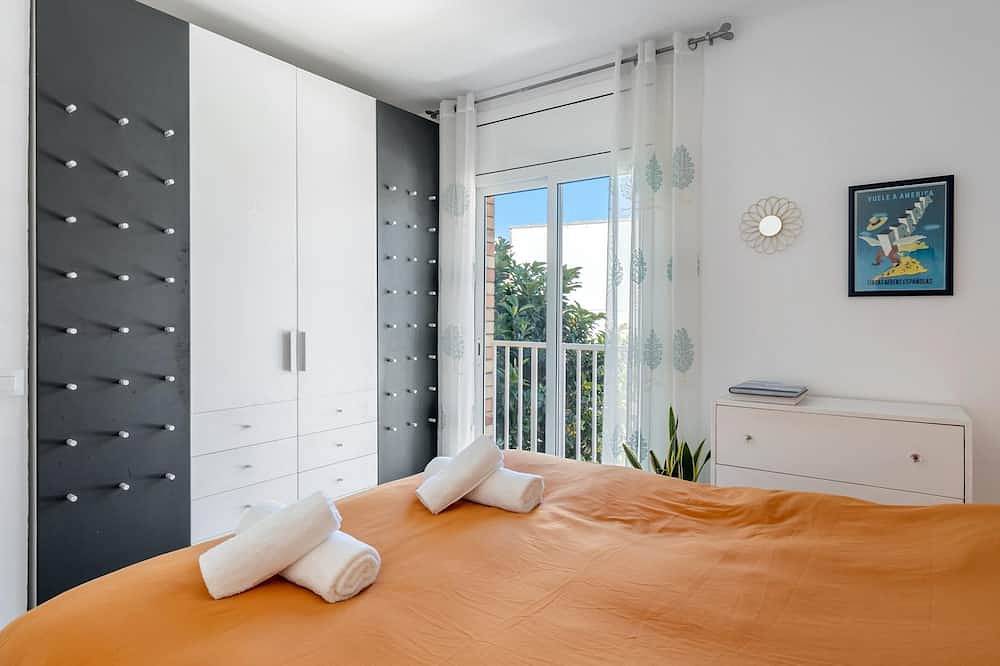 Apartamento entero, Apartamento con terraza a 250m playa y tren in Cubellas, Garraf