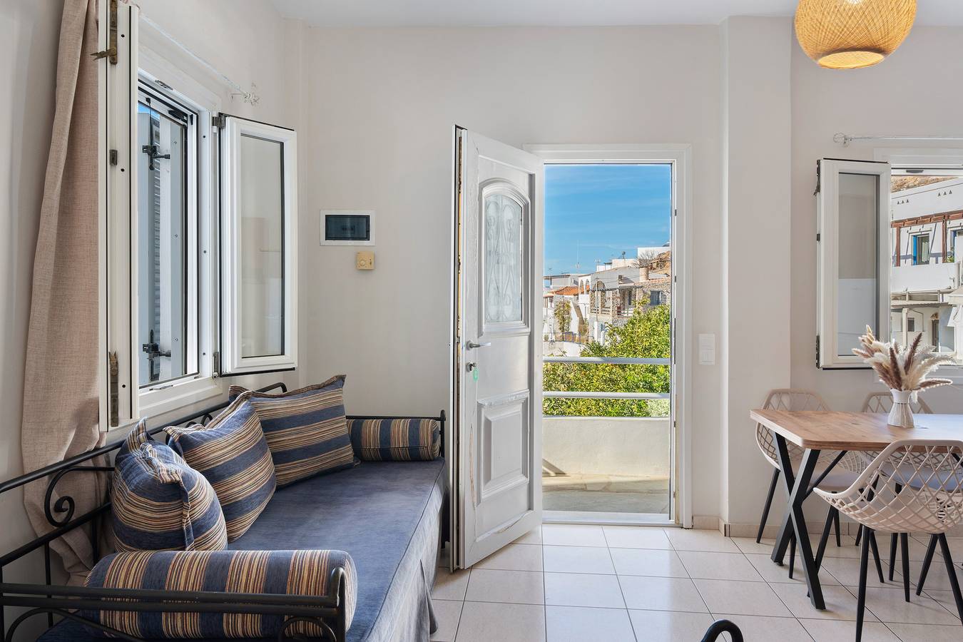 Appartamento intero, Appartamento 'Driopida 5 Irida' con terrazza privata, balcone e aria condizionata in Citno