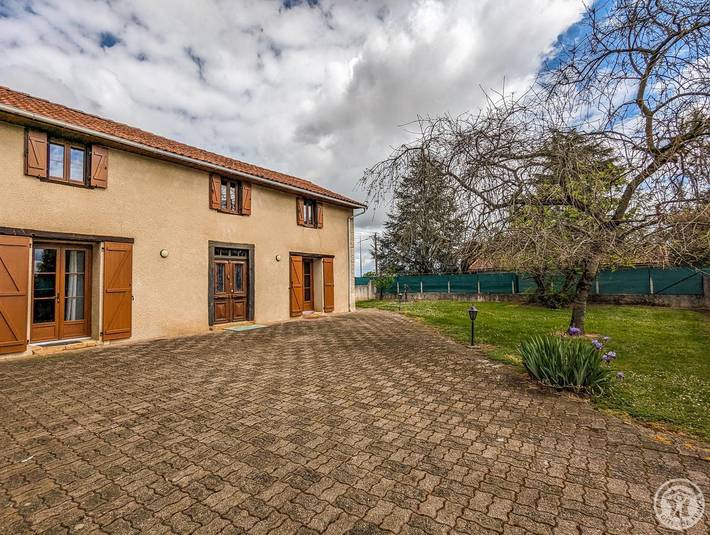 Gîte pour 6 personnes, avec Terrasse et Jardin