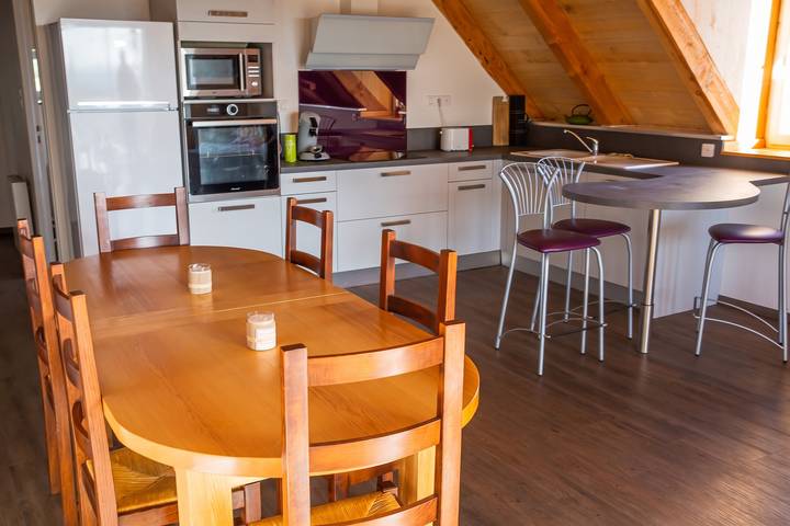 Ganze Wohnung, Charmante Wohnung in Saint-Côme-d'Olt - 80 m² mit Balkon in Saint-Côme-d'Olt, Parc naturel régional de l'Aubrac