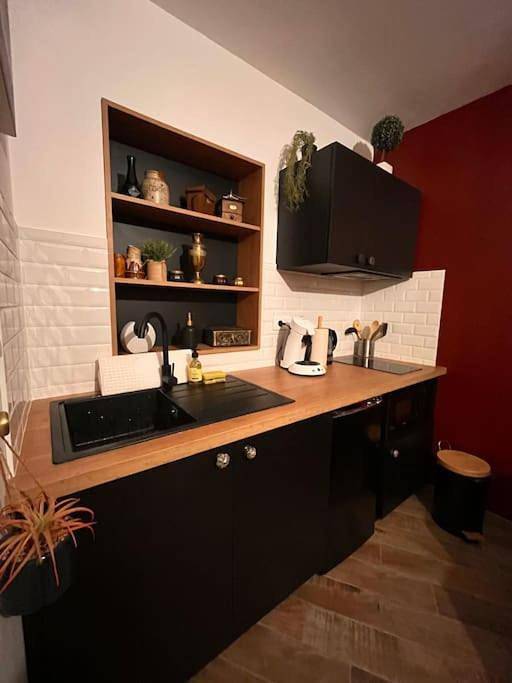 Appartement entier, One-Bedroom Apartment in Saint-Brieuc, Côte de Goëlo