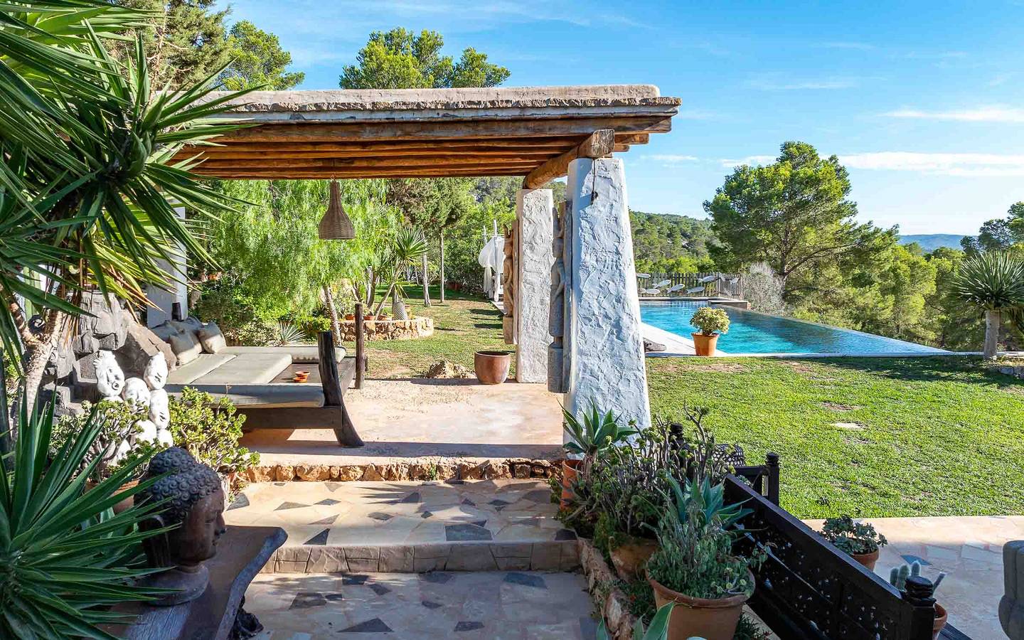 Villa Kumharas in Sant Antoni de Portmany, Ibiza Westen