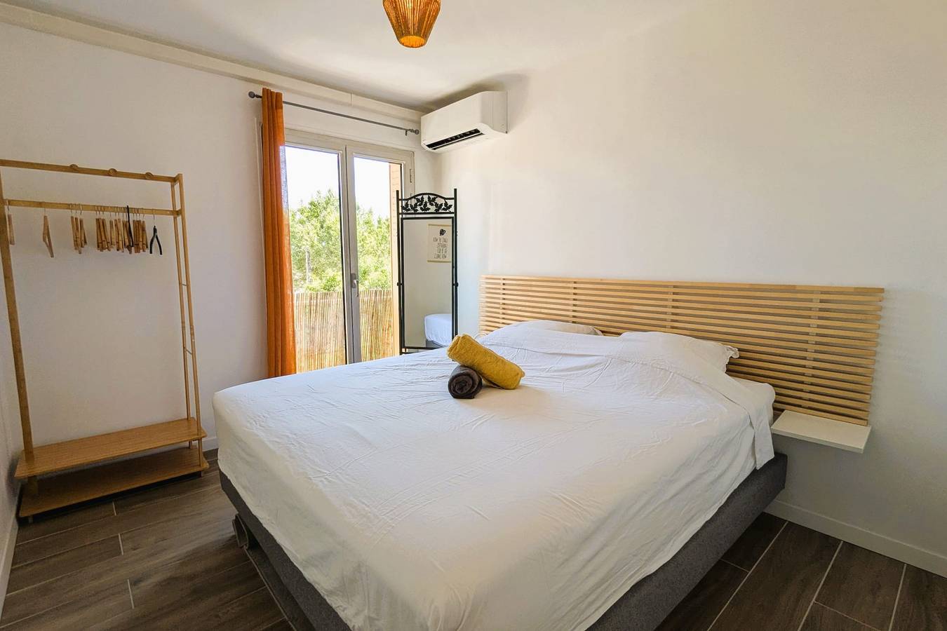 Ganze Wohnung, Ferienwohnung für 4 Personen mit Balkon in La Garde, Toulon Region