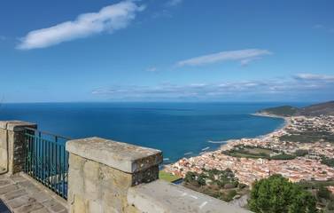 Ferienwohnung für 5 Personen, mit Balkon und Garten in Santa Maria di Castellabate