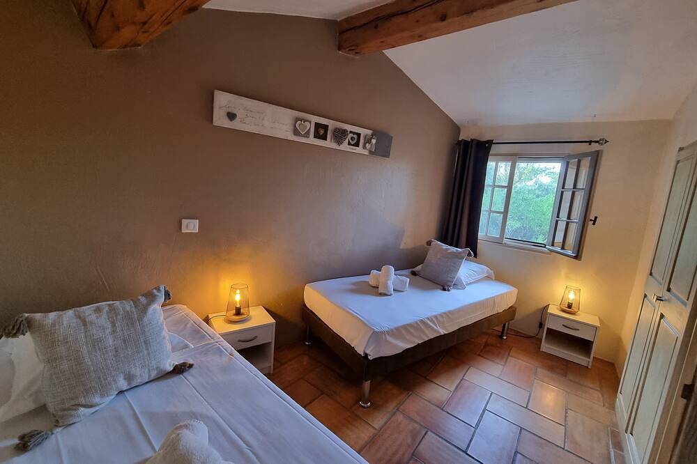 Mazet Hortensia air-conditioned, private terrace-shared pool - Vallée des Baux in Paradou, Arles und Umgebung