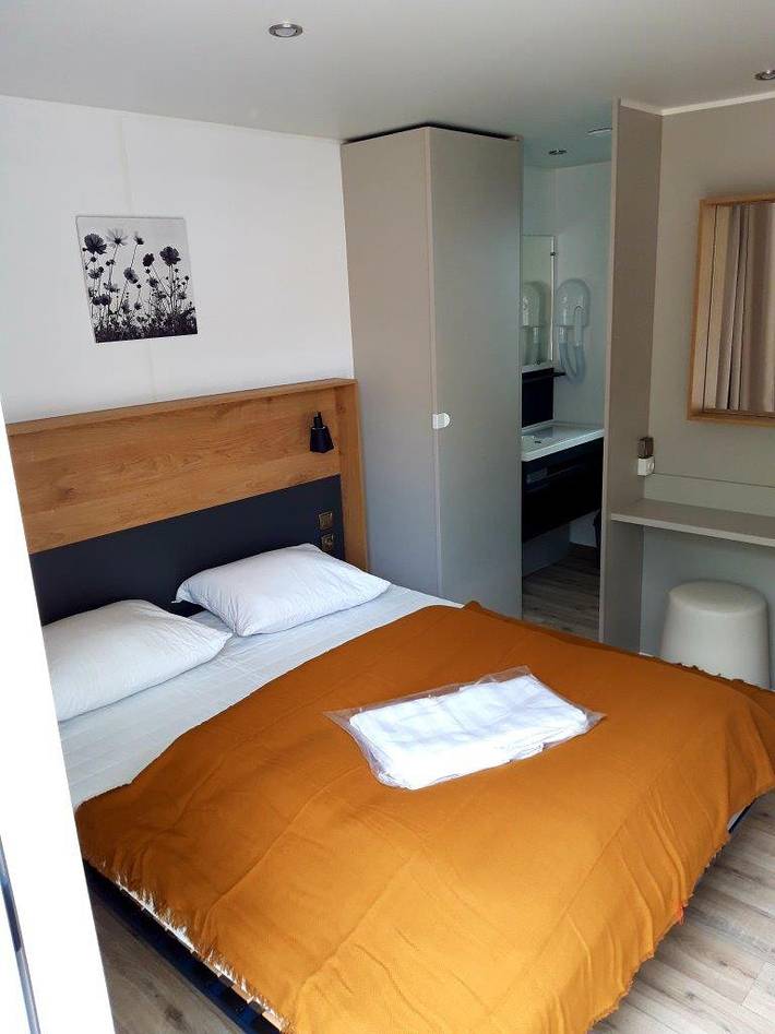 Vakantiepark Delftse Hout — Camping Lodge 4 Pers. in Delft, Stadsgewest Haaglanden