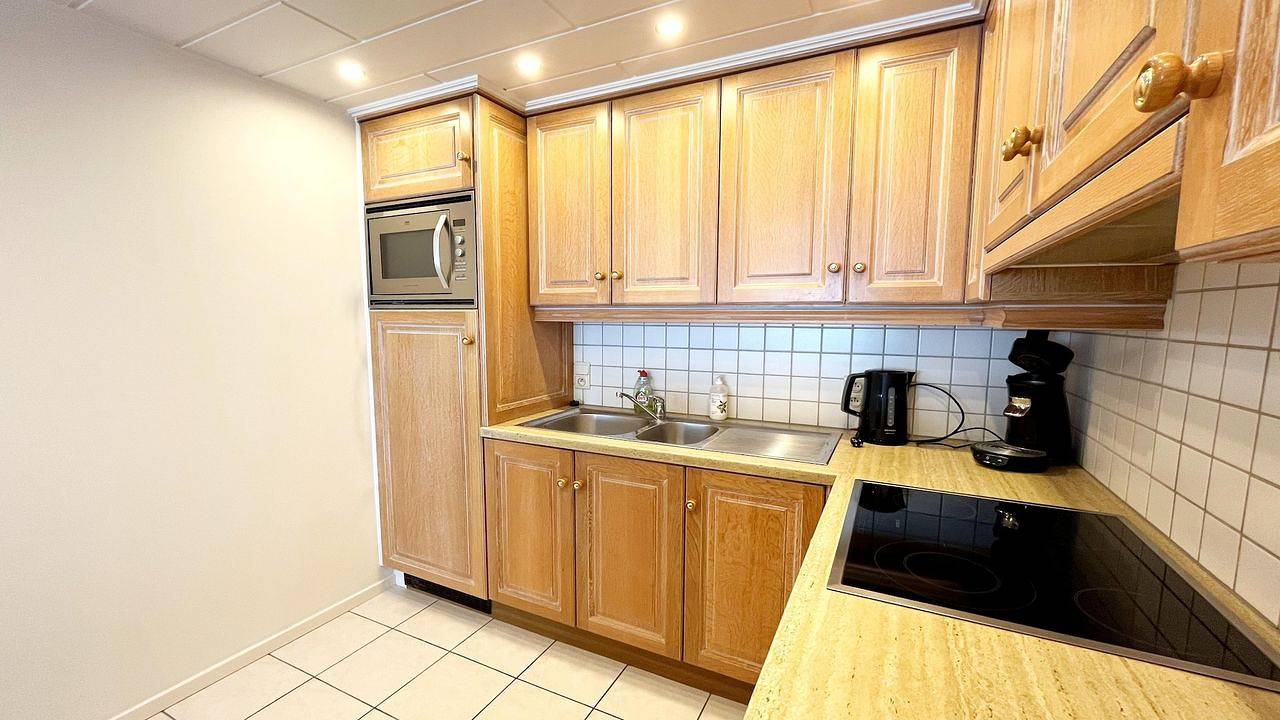 Geheel vakantieappartement, Vakantieappartement voor 8 personen met balkon/terras in Wenduine, De Haan