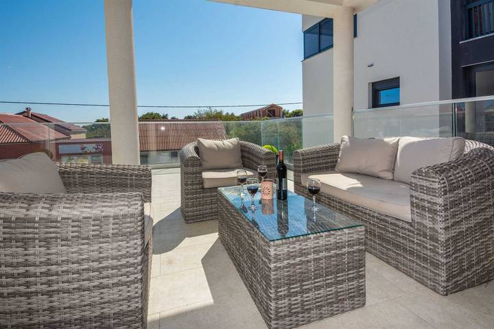 Ferienwohnung für 5 Personen, mit Balkon und Balkon/Terrasse auf Vir - 2