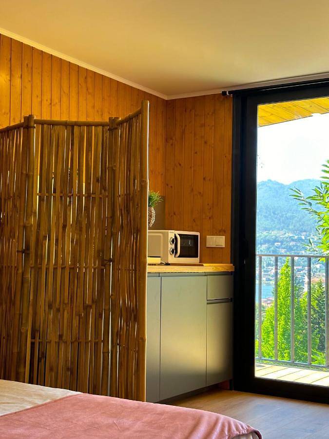 Location de vacances pour 3 personnes, avec piscine et jardin ainsi que terrasse et vue dans Rio Caldo - 4