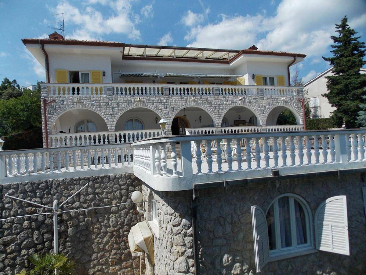 Villa Residence Ičići in Icici, Opatija Riviera