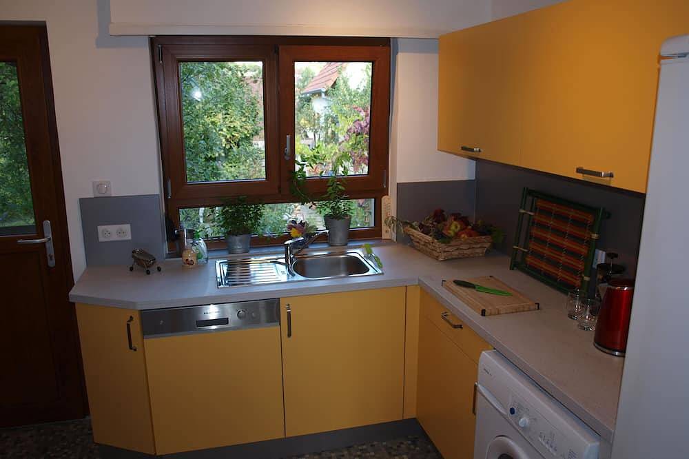 Ferienhaus 'Le Château D'Eau' mit privater Terrasse, privatem Garten und Wi-Fi in Weißenburg, Region Weißenburg